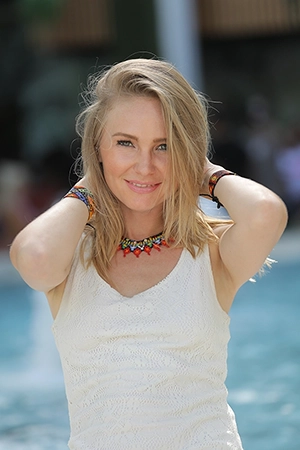 Photoshop Al carte Galexiaediting Stray Hair removal