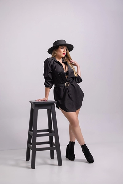 Photoshop-Basic-Advanced-Filter-Black-White-High-Contrast-Before-01